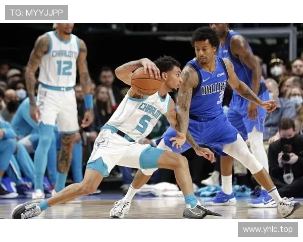 黄蜂八人得分上双大胜独行侠升第九