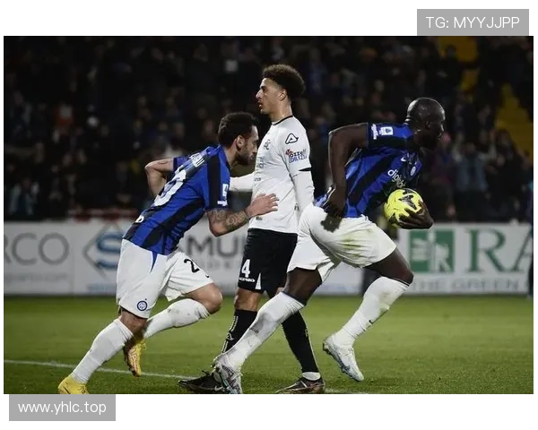 龙赛罗:运气也是比赛的一部分;若第二球不是点球就该改规则 龙赛罗:运气也是比赛的一部分;若第二球不是点球就该改规则